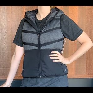 MPG athleisure puffer vest. Never worn.